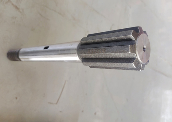 खनन उपकरण फोर्जिंग HD822 रॉक ड्रिल के लिए 8 स्पाइन सीएनसी शांक एडाप्टर